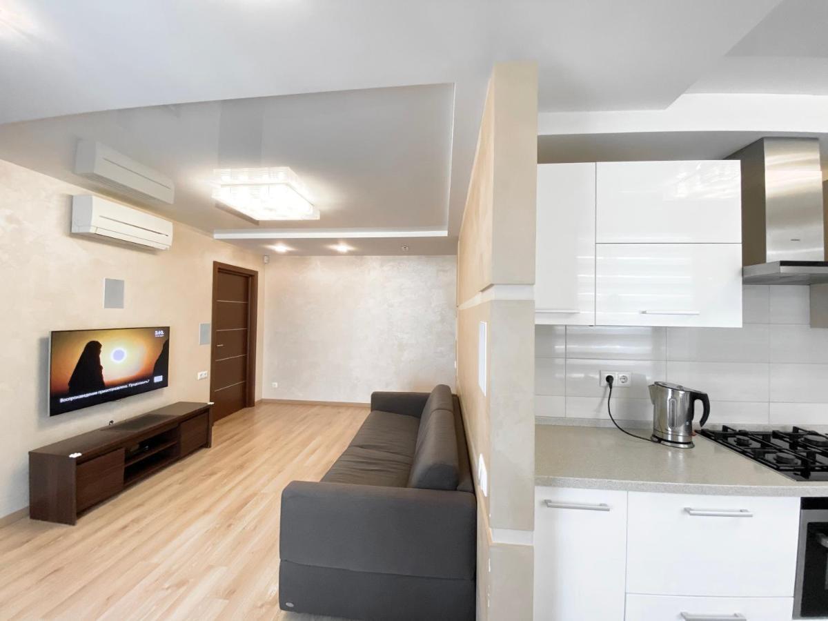 2-Bedroom Apartment Most City Area, Ekaterynoslav Square دنيبروبيتروفسك المظهر الخارجي الصورة