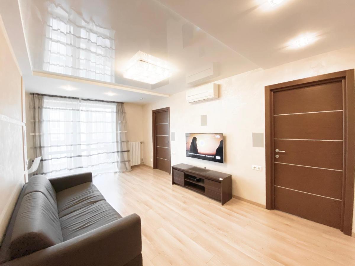 2-Bedroom Apartment Most City Area, Ekaterynoslav Square دنيبروبيتروفسك المظهر الخارجي الصورة