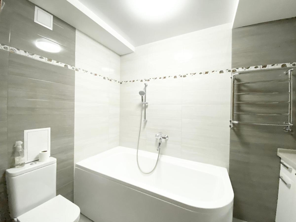 2-Bedroom Apartment Most City Area, Ekaterynoslav Square دنيبروبيتروفسك المظهر الخارجي الصورة