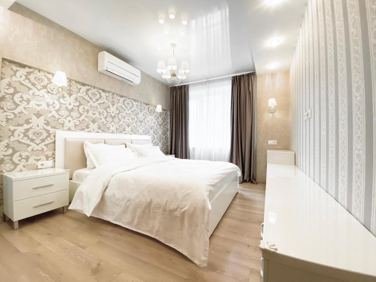 2-Bedroom Apartment Most City Area, Ekaterynoslav Square دنيبروبيتروفسك المظهر الخارجي الصورة